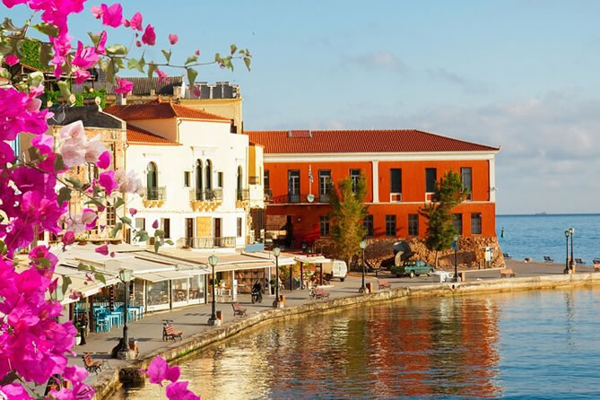 Day trip to Chania, Rethymnon and Lake Kournas by coach in Crete
